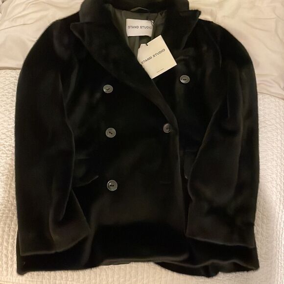 NWT STAND STUDIO Faux Fur Jacket - Picture 6 of 6